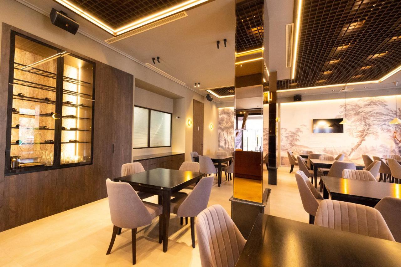 New Donantelo Hotel Vlorë Eksteriør billede