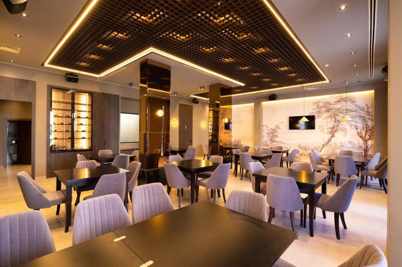 New Donantelo Hotel Vlorë Eksteriør billede