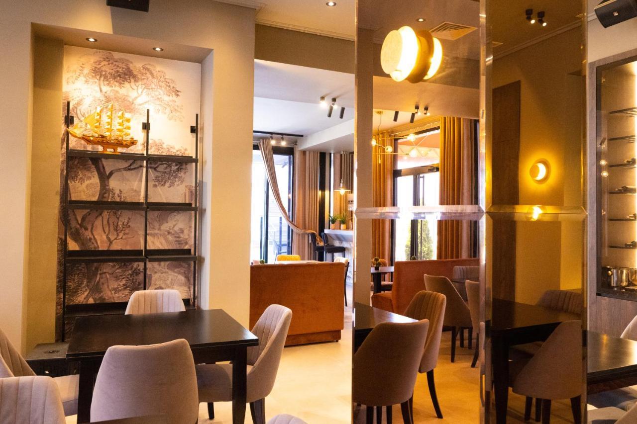 New Donantelo Hotel Vlorë Eksteriør billede