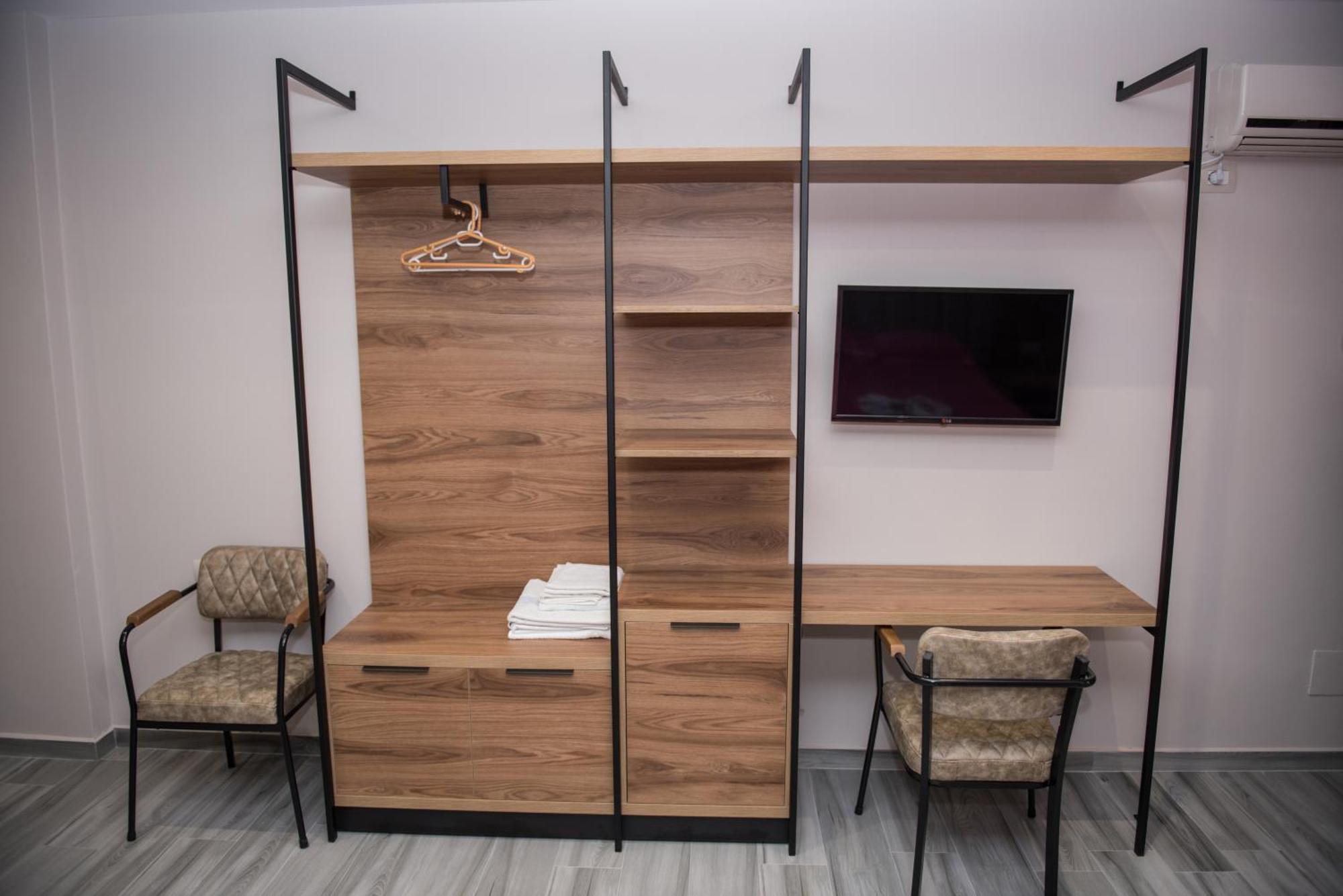 New Donantelo Hotel Vlorë Eksteriør billede